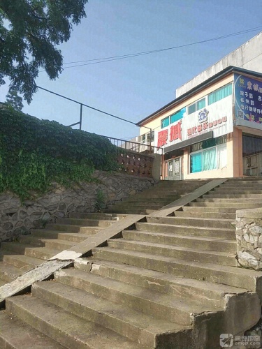 震撼现代音乐培训中心
