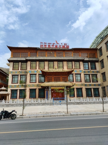 热贡桑杰唐卡画院